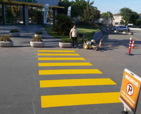 yaya geçidi boyama, yaya geçidi boyama fiyatları, yaya şeridi boyama, yaya çizgisi boyama,